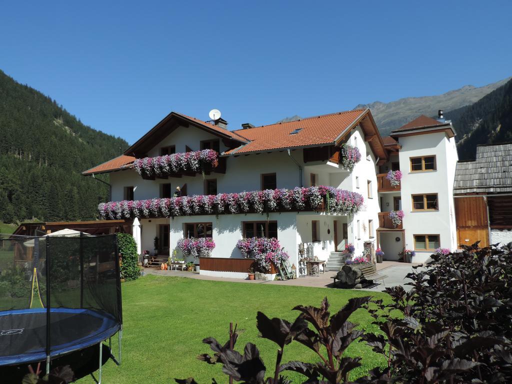 Aparthotel Haus Renate Kaunertal Exterior foto
