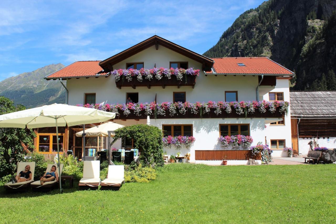 Aparthotel Haus Renate Kaunertal Exterior foto